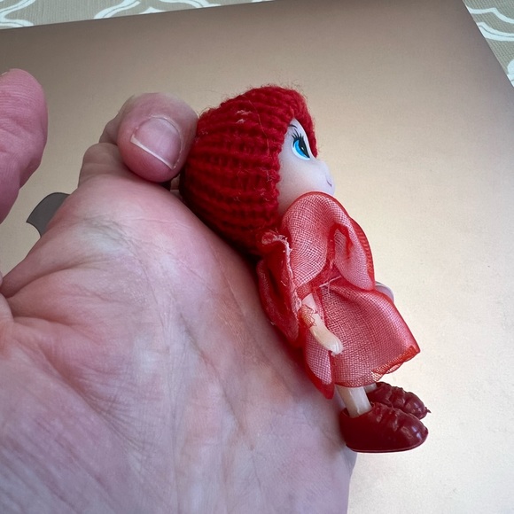 Elf red mini baby doll red dress shelf gem toy - Picture 6 of 6